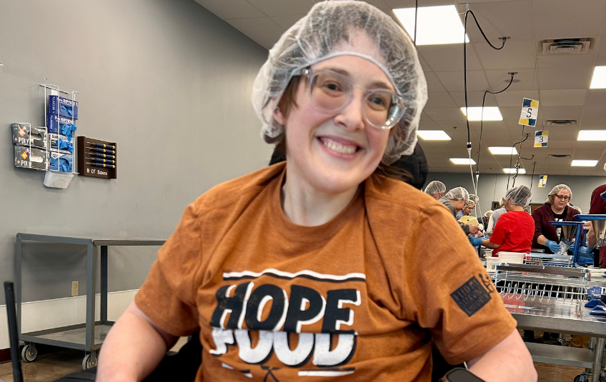 Amanda Bennett volunteering at FMSC Eagan.